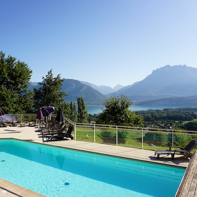 Village club pour groupe avec piscine